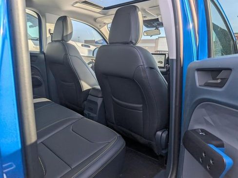 Used 2025 Ford Maverick Lobo image 22