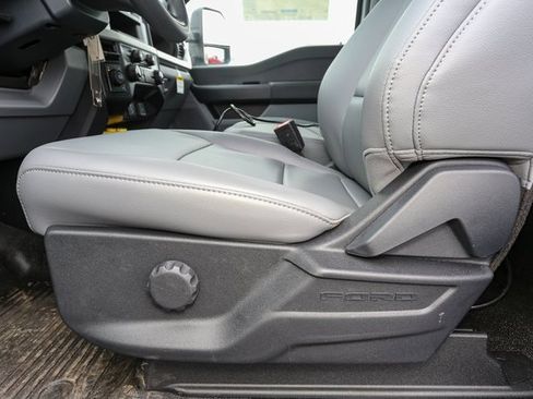 New 2025 Ford F450 XL w/ XL Chrome Package image 34