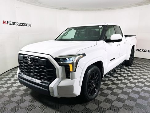 Used 2022 Toyota Tundra SR5 image 7