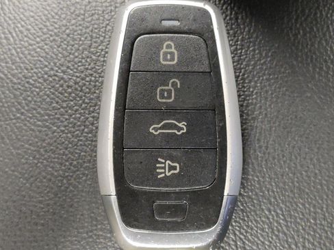 Used 2020 Kia Soul EX w/ Option Group 015 FWD image 32