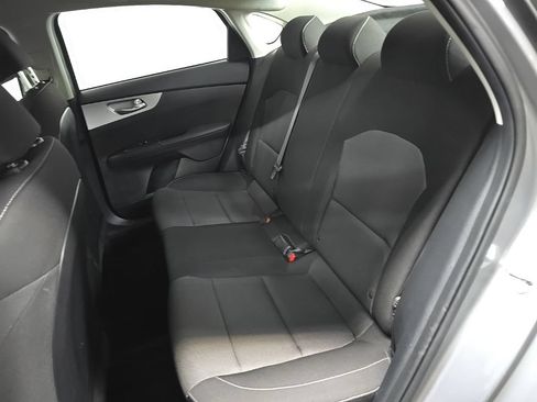 Used 2024 Kia Forte LXS w/ LXS Technology Package FWD image 31