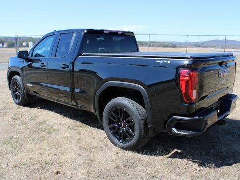 Used 2024 GMC Sierra 1500 Elevation image 8