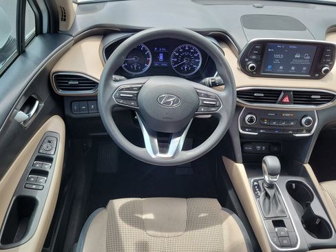 Used 2020 Hyundai Santa Fe SE FWD image 17