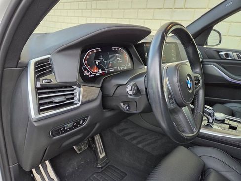 Used 2023 BMW X5 xDrive40i w/ Executive Package image 19