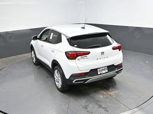 Used 2025 Buick Encore GX Preferred AWD/4WD image 43