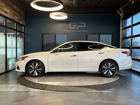 Used 2022 Nissan Altima 2.5 SL AWD/4WD image 6