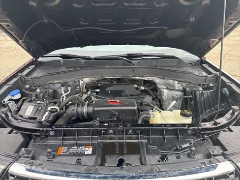 Used 2020 Ford Explorer XLT w/ Equipment Group 202A image 10