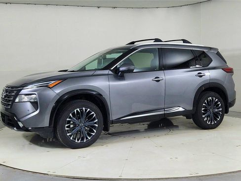 New 2026 Nissan Rogue Platinum w/ Platinum Premium Package image 3