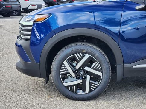 New 2026 Nissan Kicks SV image 5