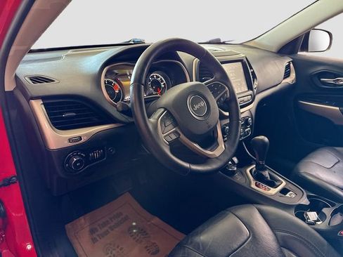Used 2018 Jeep Cherokee Limited AWD/4WD image 10