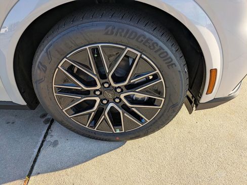 New 2026 Ford Mustang Mach-E Premium image 10