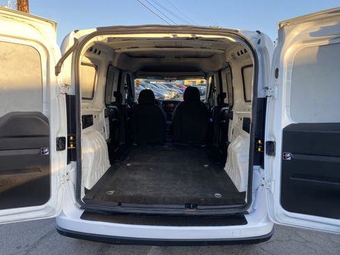 Used 2022 RAM ProMaster City Wagon w/ Lights & Wheels Group FWD image 11