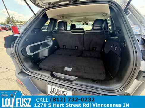 Used 2016 Jeep Cherokee Limited AWD/4WD image 18