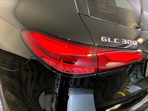 New 2026 Mercedes-Benz GLC 300 4MATIC image 5