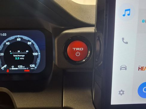 New 2026 Toyota 4Runner TRD Off-Road Premium AWD/4WD image 18