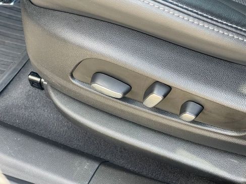 Used 2020 Cadillac XT6 Premium Luxury image 11