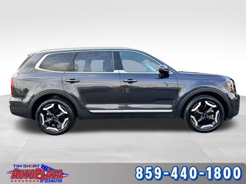 Used 2025 Kia Telluride S AWD/4WD image 9