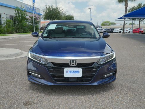 Used 2020 Honda Accord EX image 2