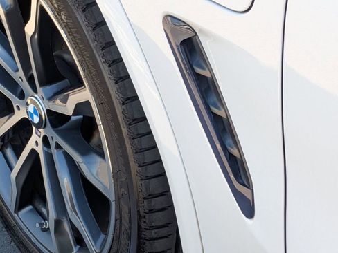 Used 2021 BMW X3 xDrive30e w/ M Sport Package image 39