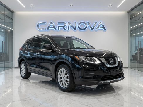 Used 2020 Nissan Rogue SV FWD image 1