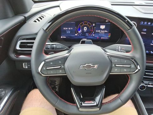 Certified 2024 Chevrolet Traverse RS FWD image 26