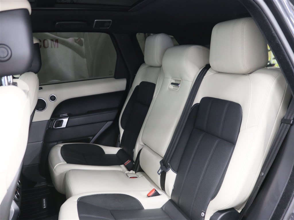 Used 2020 Land Rover Range Rover Sport HST AWD/4WD image 19