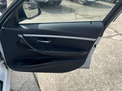 Used 2018 BMW 330i Sedan image 18