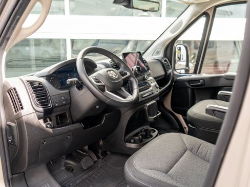 Used 2023 RAM ProMaster 3500 w/ Driver Convenience Group FWD image 8