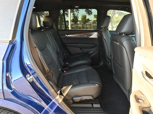 New 2025 Cadillac XT6 Sport w/ Platinum Package image 24