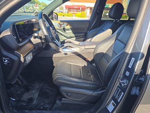 Used 2021 Mercedes-Benz GLE 350 w/ 3rd Row Seat Package image 10