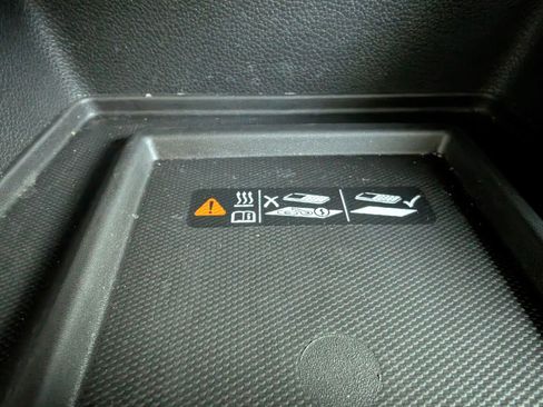 Certified 2023 Chevrolet Traverse LT w/ LT Premium Package image 25