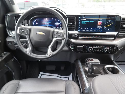 Used 2023 Chevrolet Silverado 1500 LTZ image 15