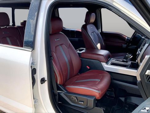 Used 2018 Ford F150 Platinum w/ Equipment Group 701A Luxury AWD/4WD image 9
