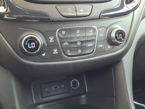 Used 2024 Chevrolet Equinox RS w/ LPO, Floor Liner Package FWD image 29