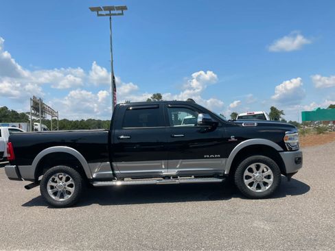 Used 2022 RAM 2500 Laramie AWD/4WD image 4