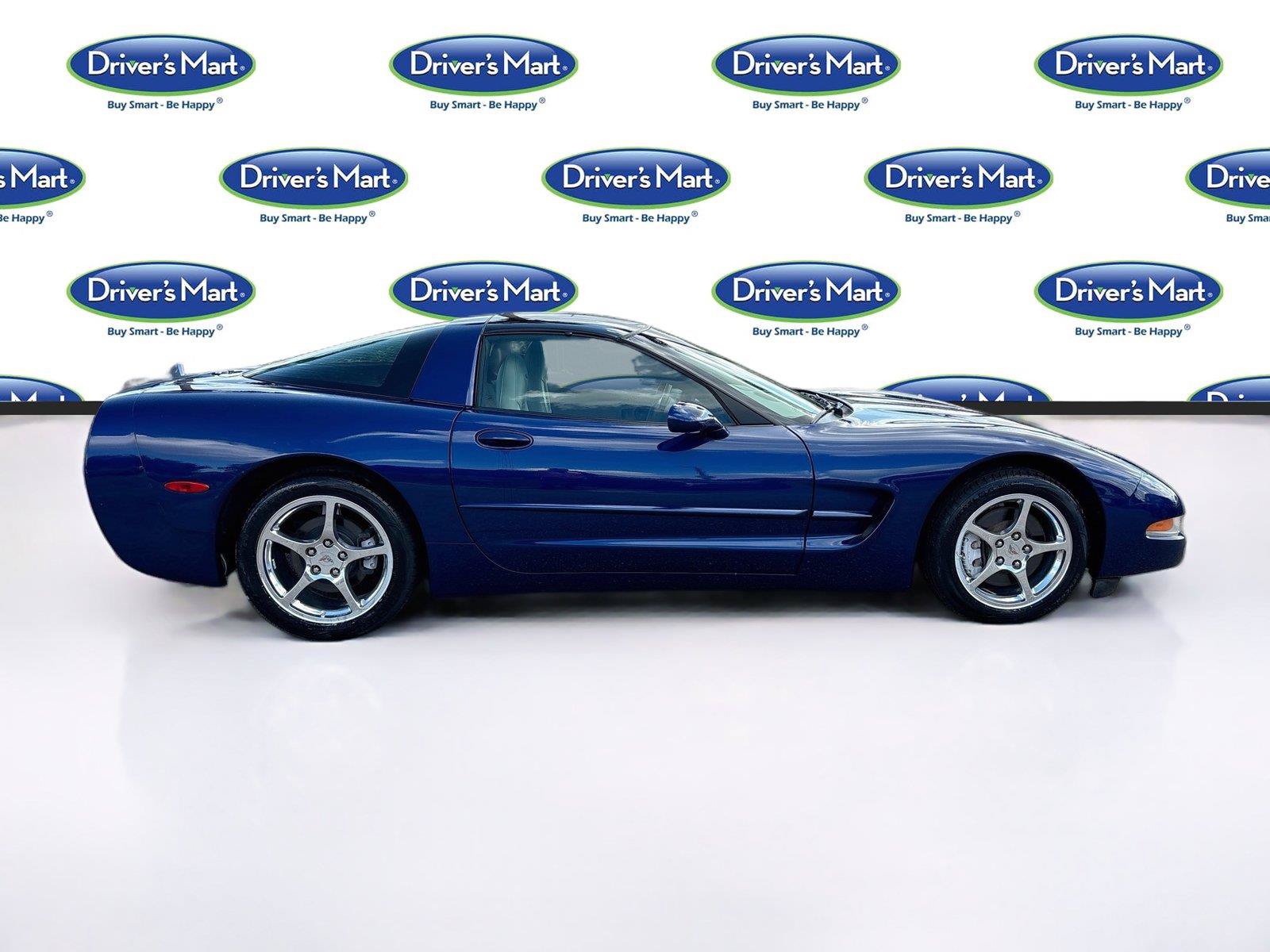 Used 2004 Chevrolet Corvette Coupe w/ Preferred Equipment Group RWD image 8