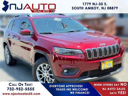 Used 2019 Jeep Cherokee Latitude Plus w/ Comfort/Convenience Group image 1