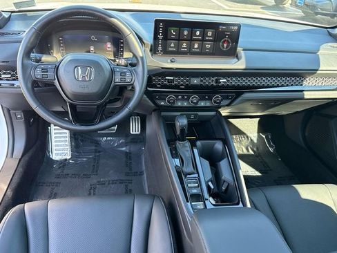Used 2025 Honda Accord Sport image 17