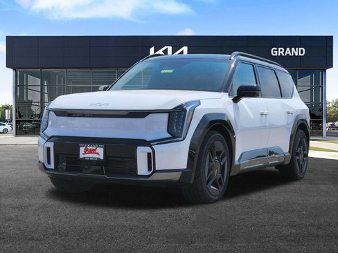 New 2026 Kia EV9 GT-Line AWD/4WD image 4
