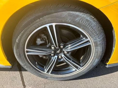 Used 2024 Ford Mustang Coupe RWD image 10