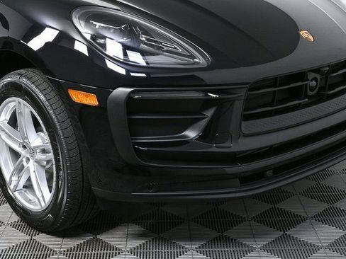 Used 2026 Porsche Macan image 37