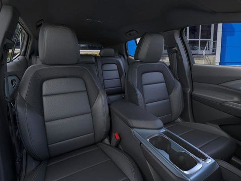 New 2026 Chevrolet Equinox EV LT image 16