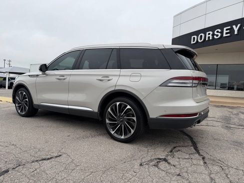 Used 2020 Lincoln Aviator Reserve w/ Equipment Group 202A AWD/4WD image 9