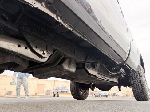 Used 2011 Ford F250 XLT w/ XLT Interior Pkg image 24