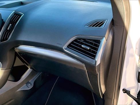 Used 2023 Ford Edge ST image 18