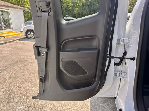 Used 2022 Chevrolet Colorado LT w/ Fleet Safety Package RWD image 34