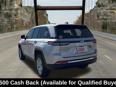 New 2026 Jeep Grand Cherokee Laredo RWD image 8