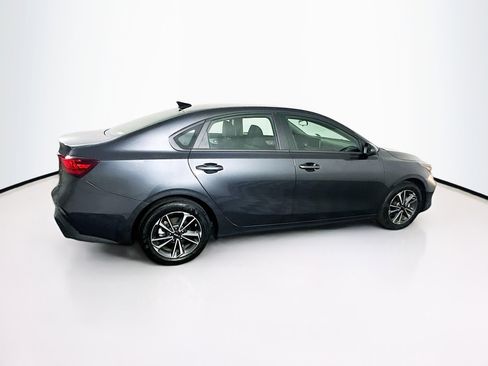 Used 2024 Kia Forte LXS image 10