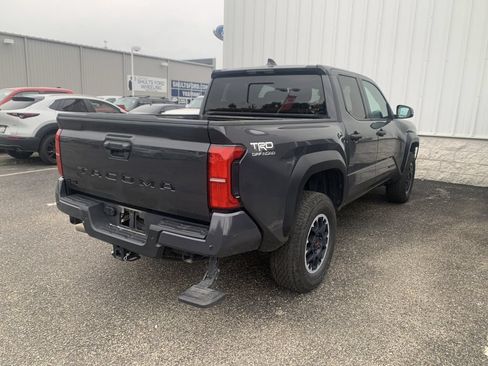 Used 2024 Toyota Tacoma TRD Off-Road w/ TRD Off Road Upgrade Package AWD/4WD image 2