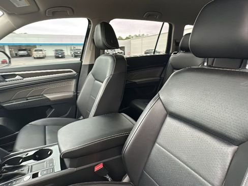 Used 2022 Volkswagen Atlas SE image 12